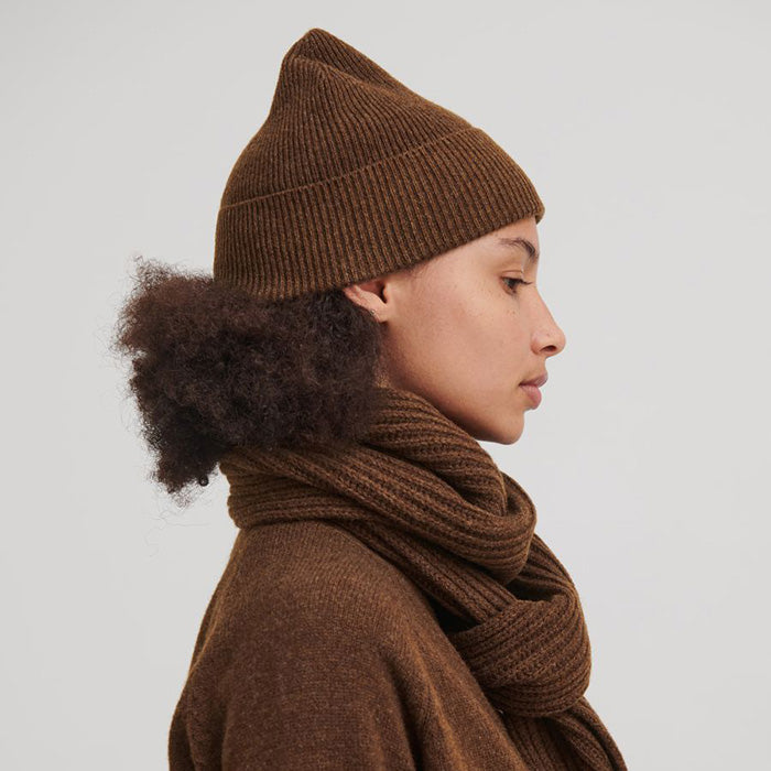 Lambswool beanie | Amber