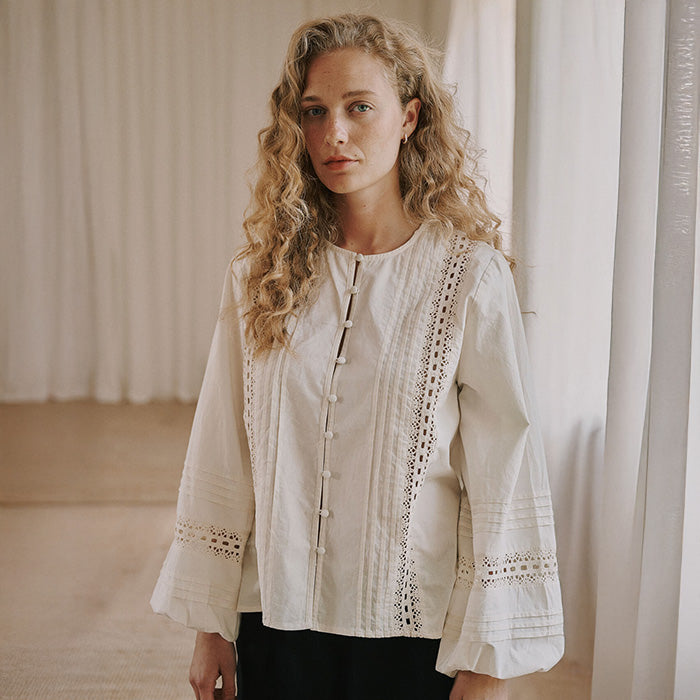 Lily Shirt | White Sand