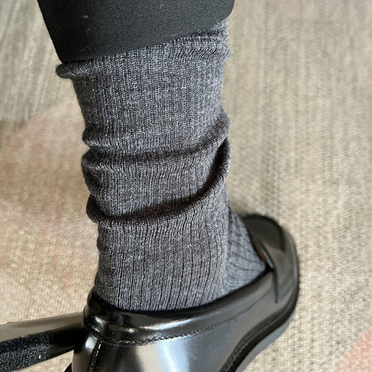 Mrs. Merino strømper | Dark Grey