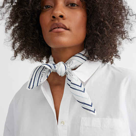 Classic scarf 55x55 | Light cream/Blue