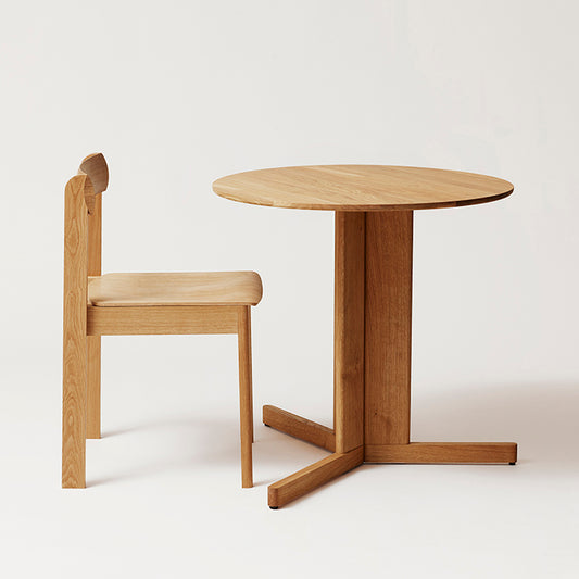 Trefoil Round Table | Olieret eg