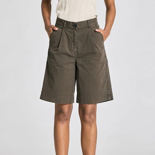 Gerda Twill Shorts | Black Ink