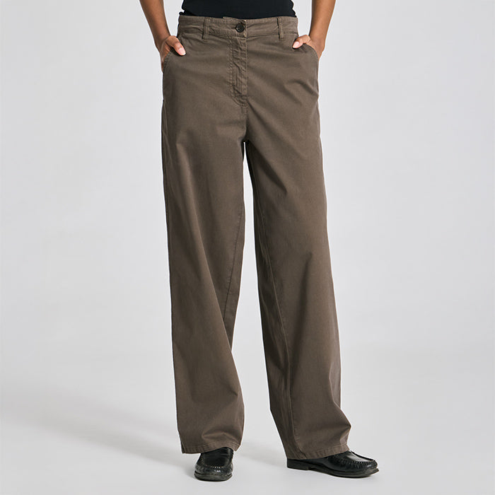 Natalie Cotton buks | Black Olive