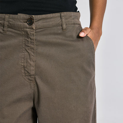 Natalie Cotton buks | Black Olive