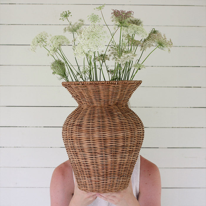 Flettet vase m/ bred kant  | Rattan
