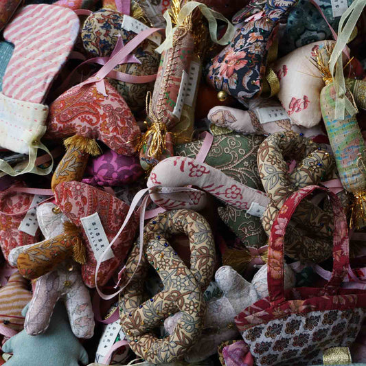 Lykkepose med ornamenter