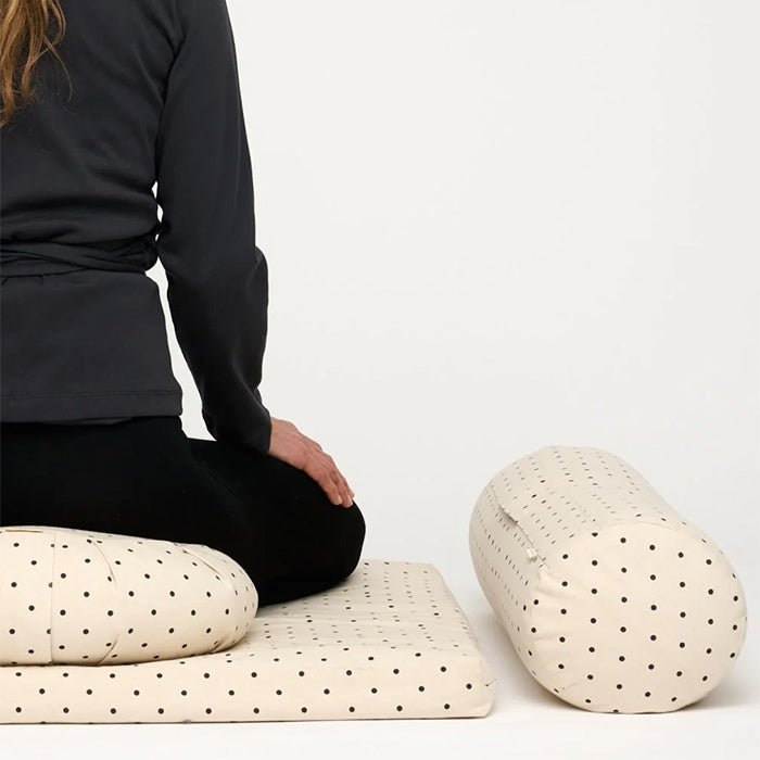 Prikket meditationsmåtte