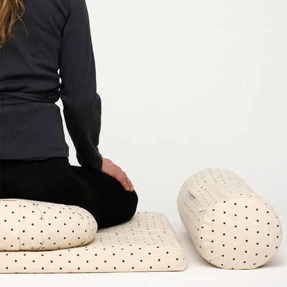 Prikket meditationsmåtte