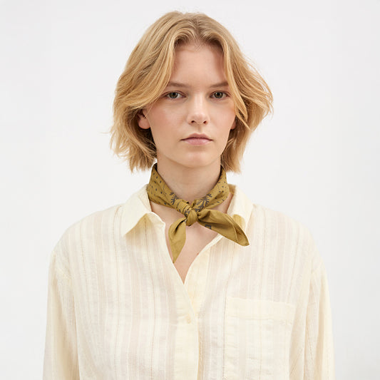 Juniper scarf 55x55 | Khaki