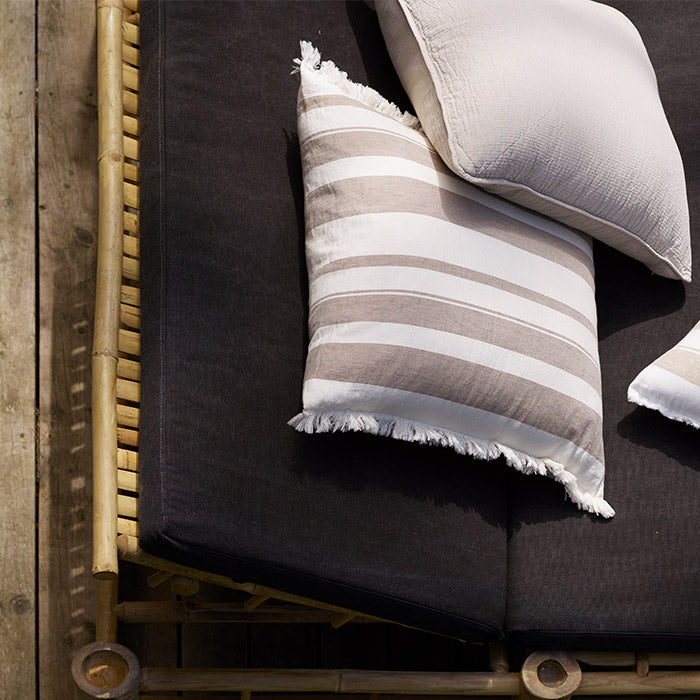 Mali stribet pude 60x60 | Hazel